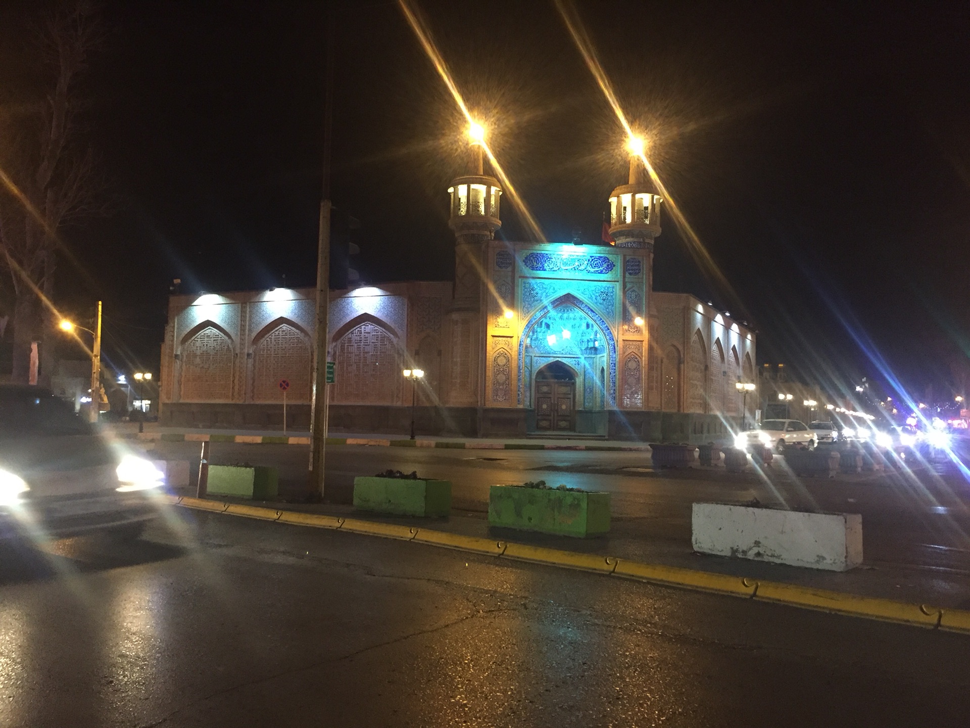 阿尔达比勒 马蜂窝