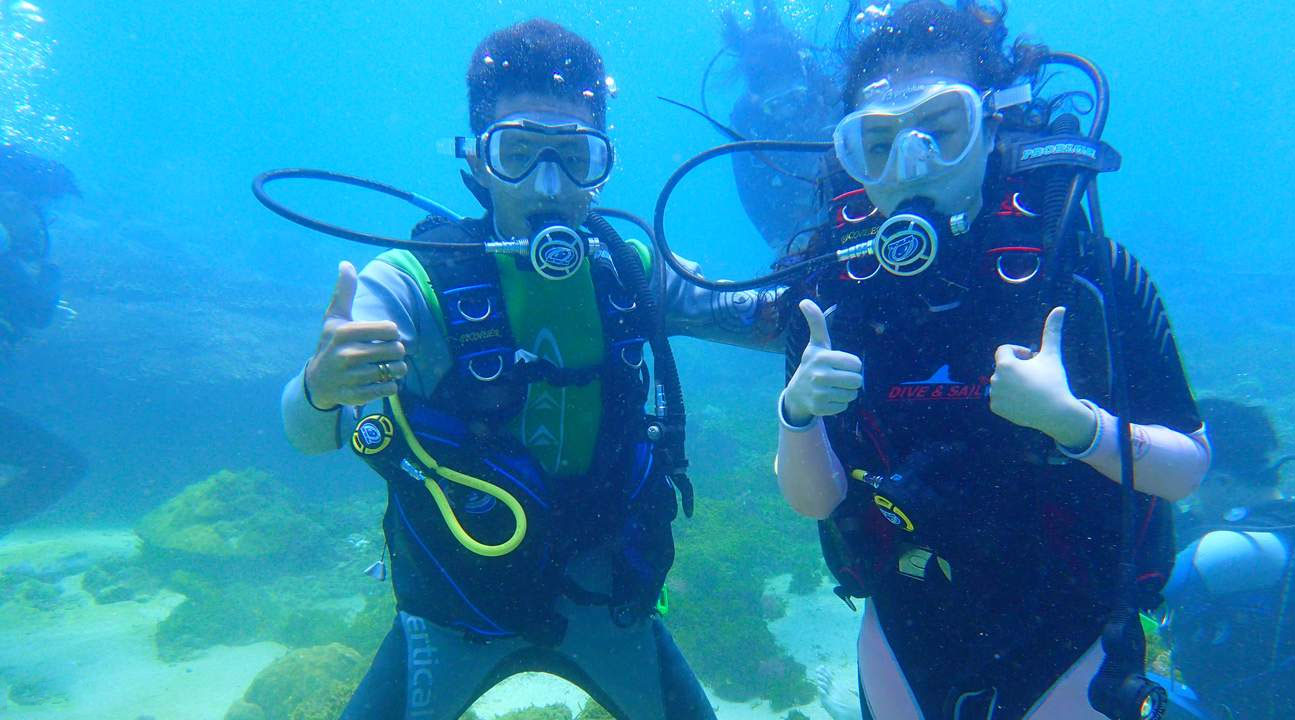 臺灣 臺北東北鼻頭角潛水體驗(海下探索 潛游樂趣 享受魚群繚繞的悠遊