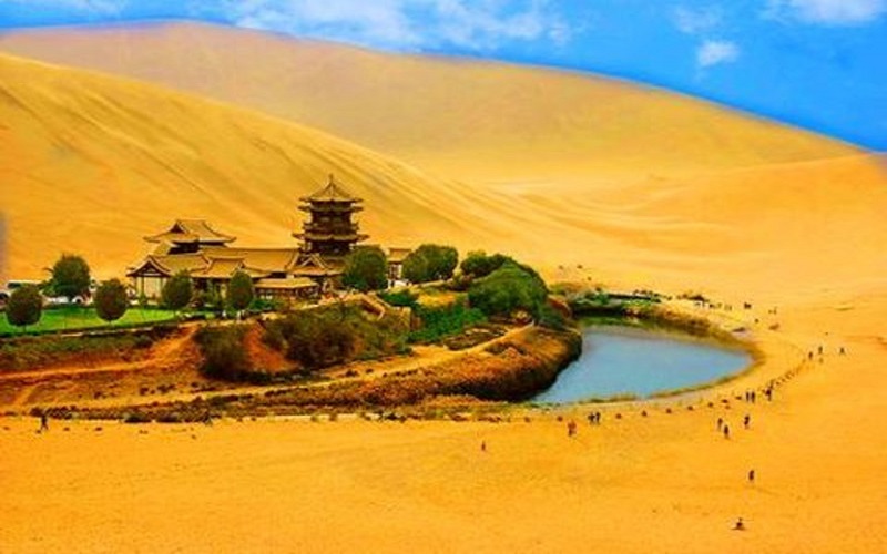 大漠孤烟直 长河落日圆 敦煌莫高窟 雅丹地貌魔鬼城 榆林窟 锁阳城