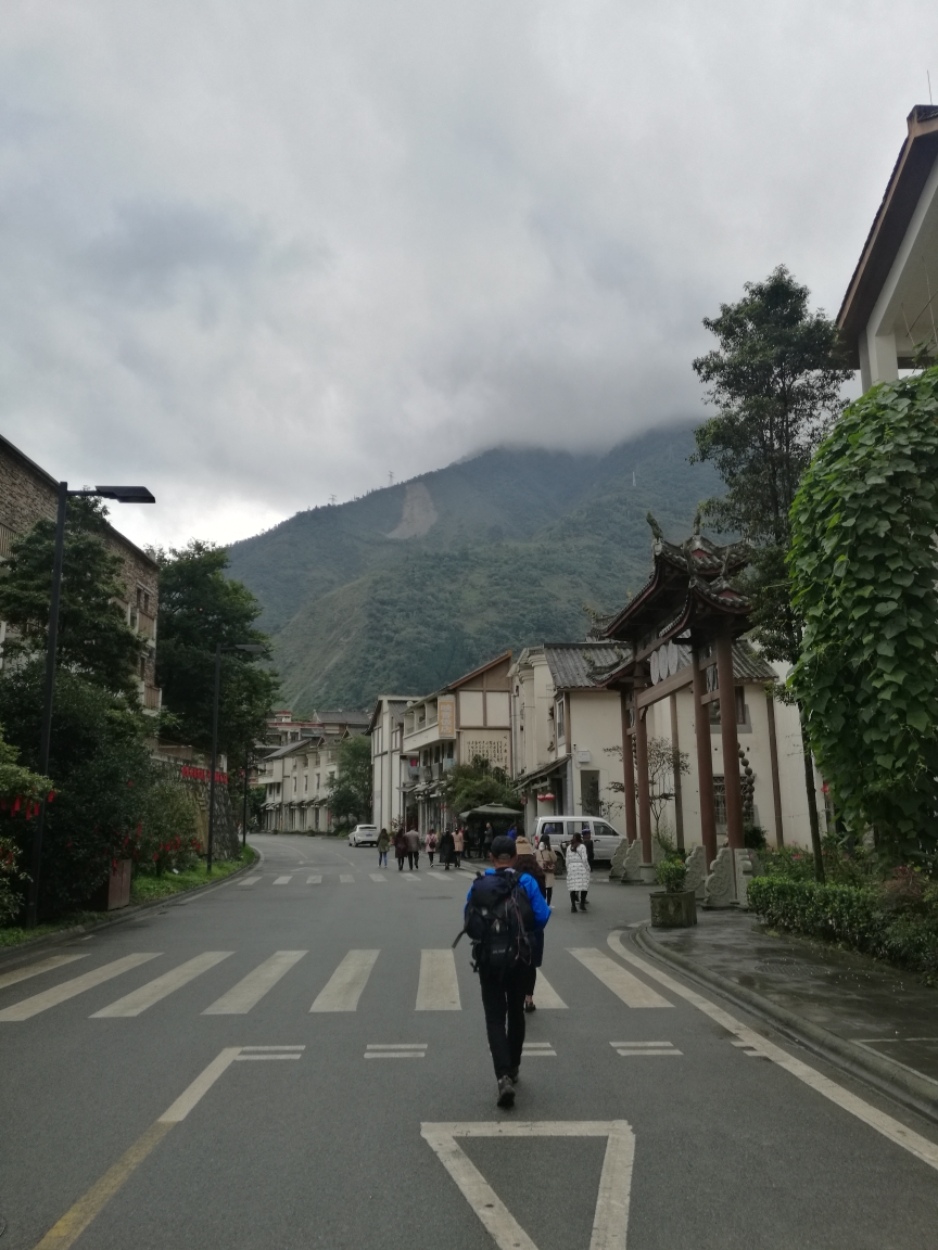 汶川县多少人口_汶川县秉里村