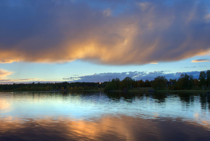 04畅游北冰洋(费用自理):毕奎内斯—伊那里湖—开启北冰洋体验之旅
