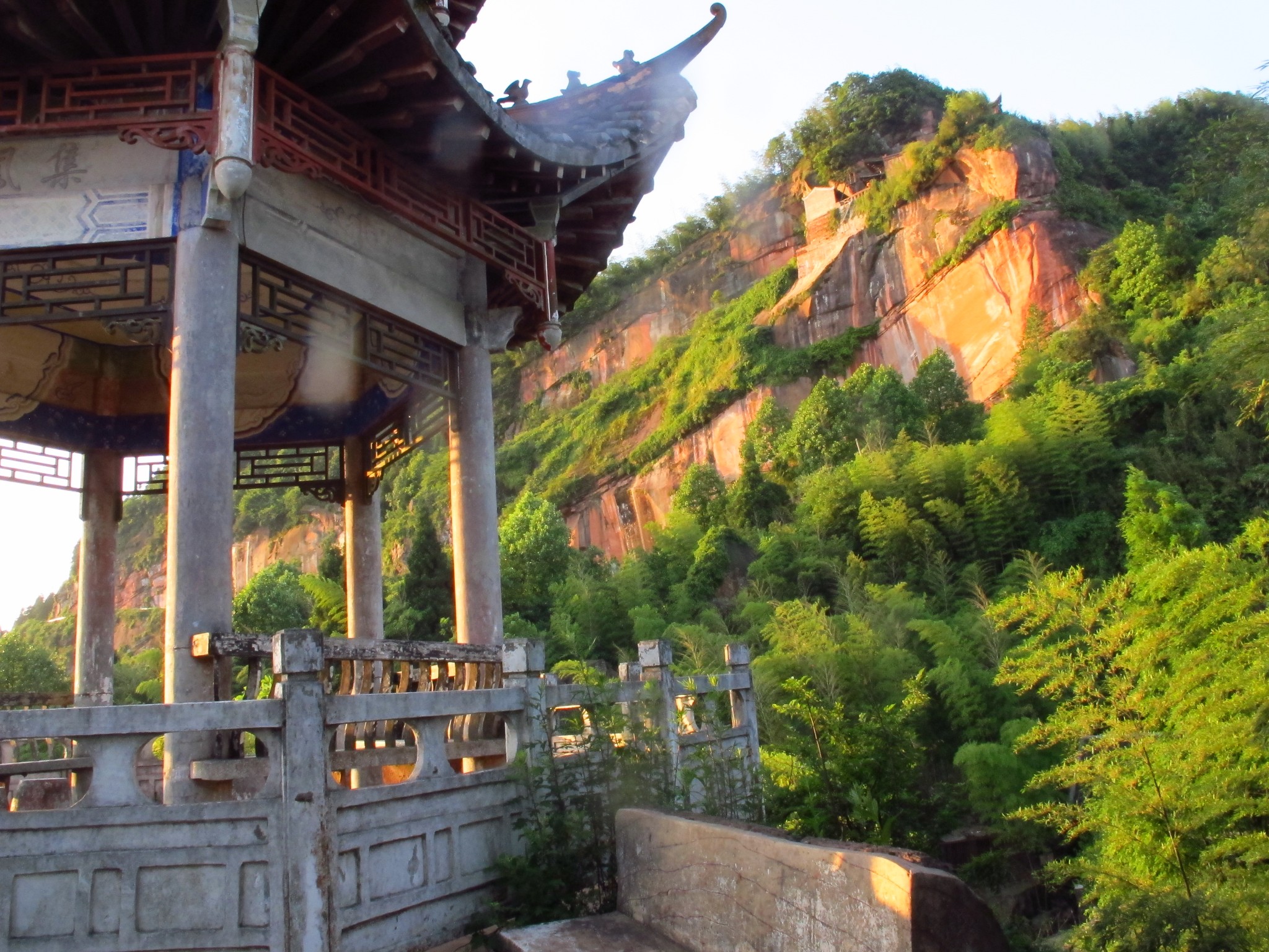 彝人古風存,奢香女中傑,敘永春秋祠,玉皇觀景明