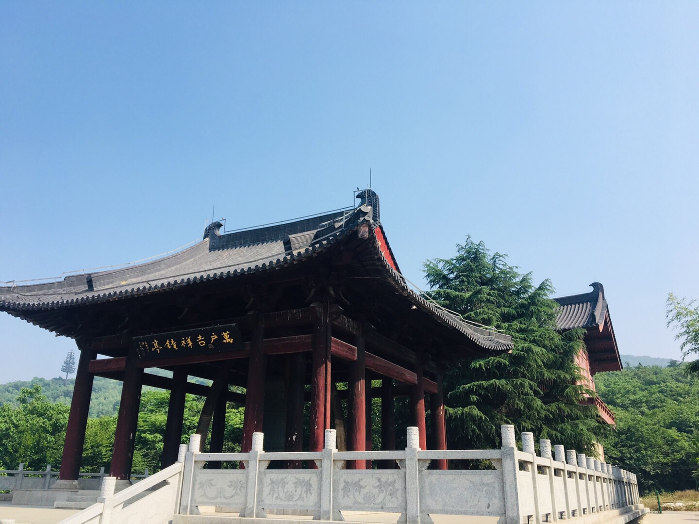 南朝古刹-定山寺 半日游