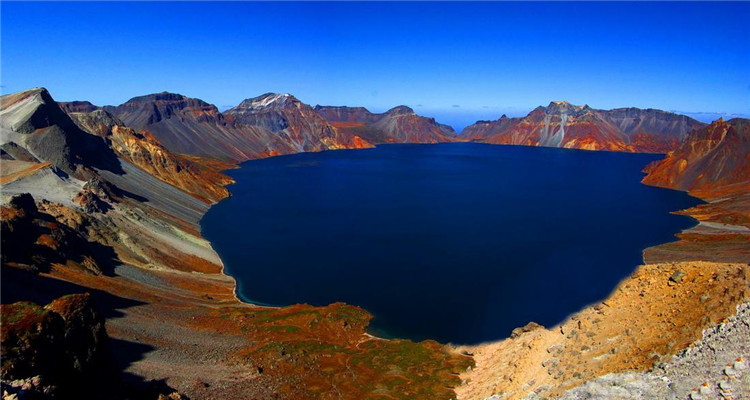 區】(含景區環保車,遊覽約3小時),俯瞰中國最深的高山火山口湖