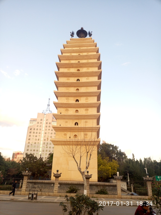 昆明出游攻略,昆明市区景点求推荐