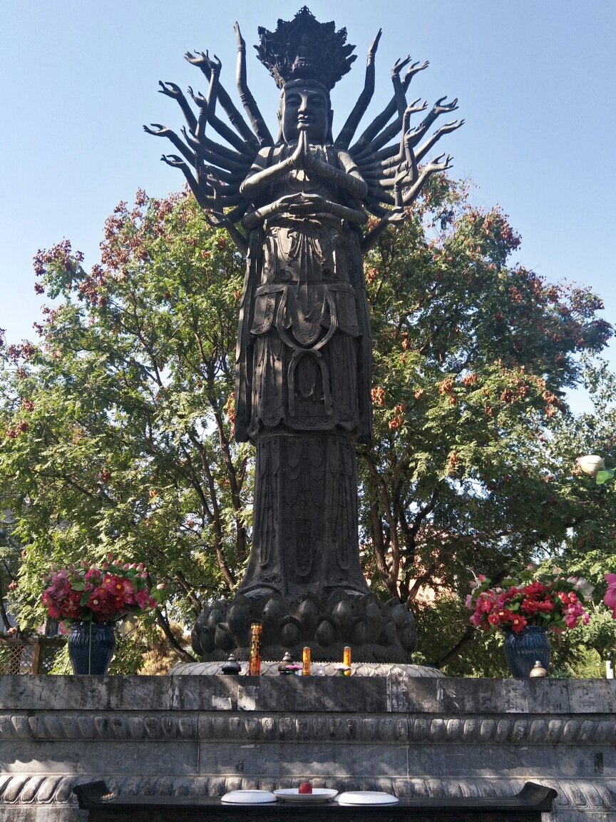 北京丰台区万佛延寿寺铜观音像
