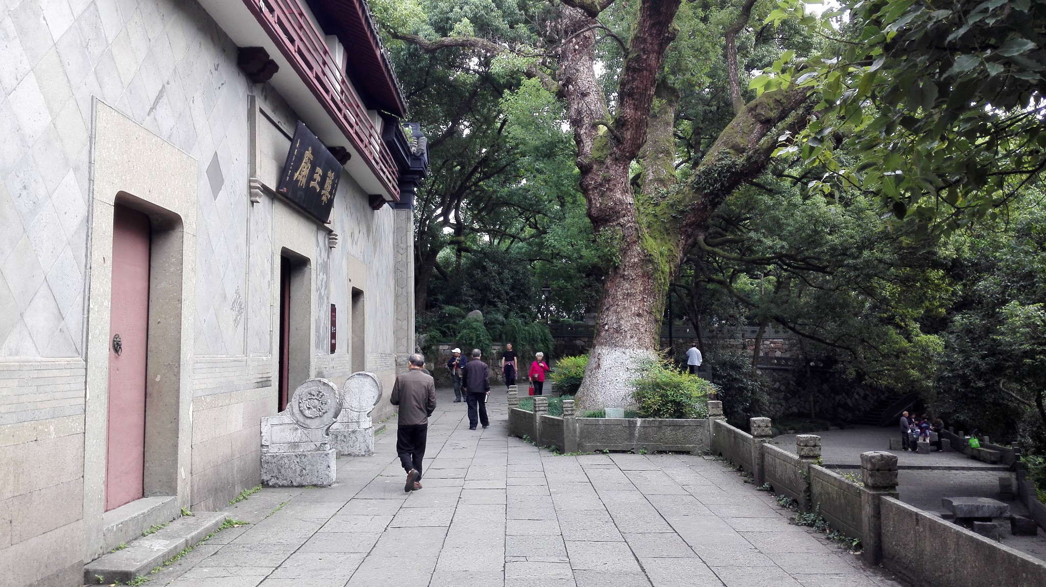 藥王廟,吳山大觀,關漢卿紀念石,潑水觀音,十二生肖石----杭州吳山景區