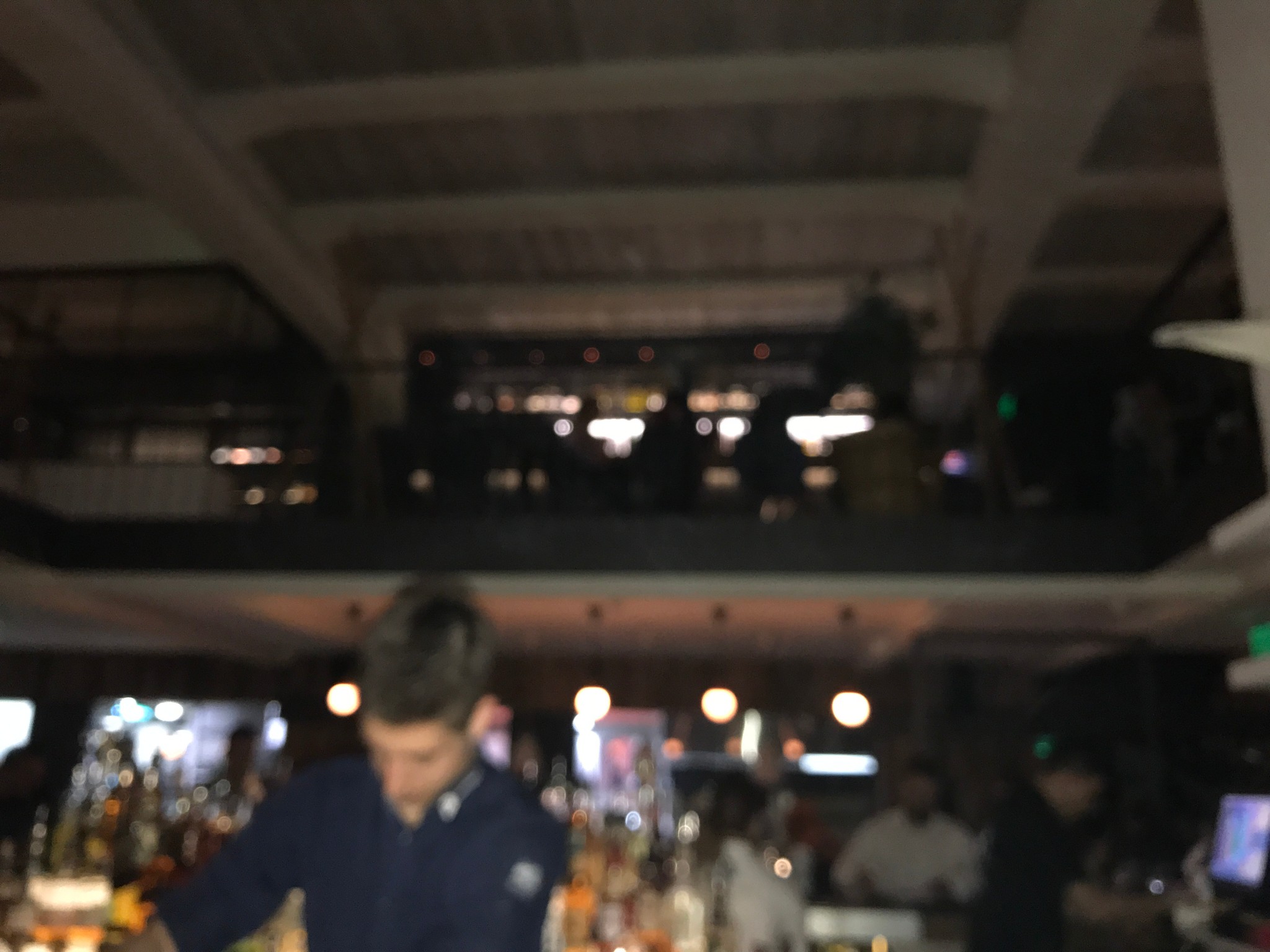 塞尔维亚人均工资_塞尔维亚地图