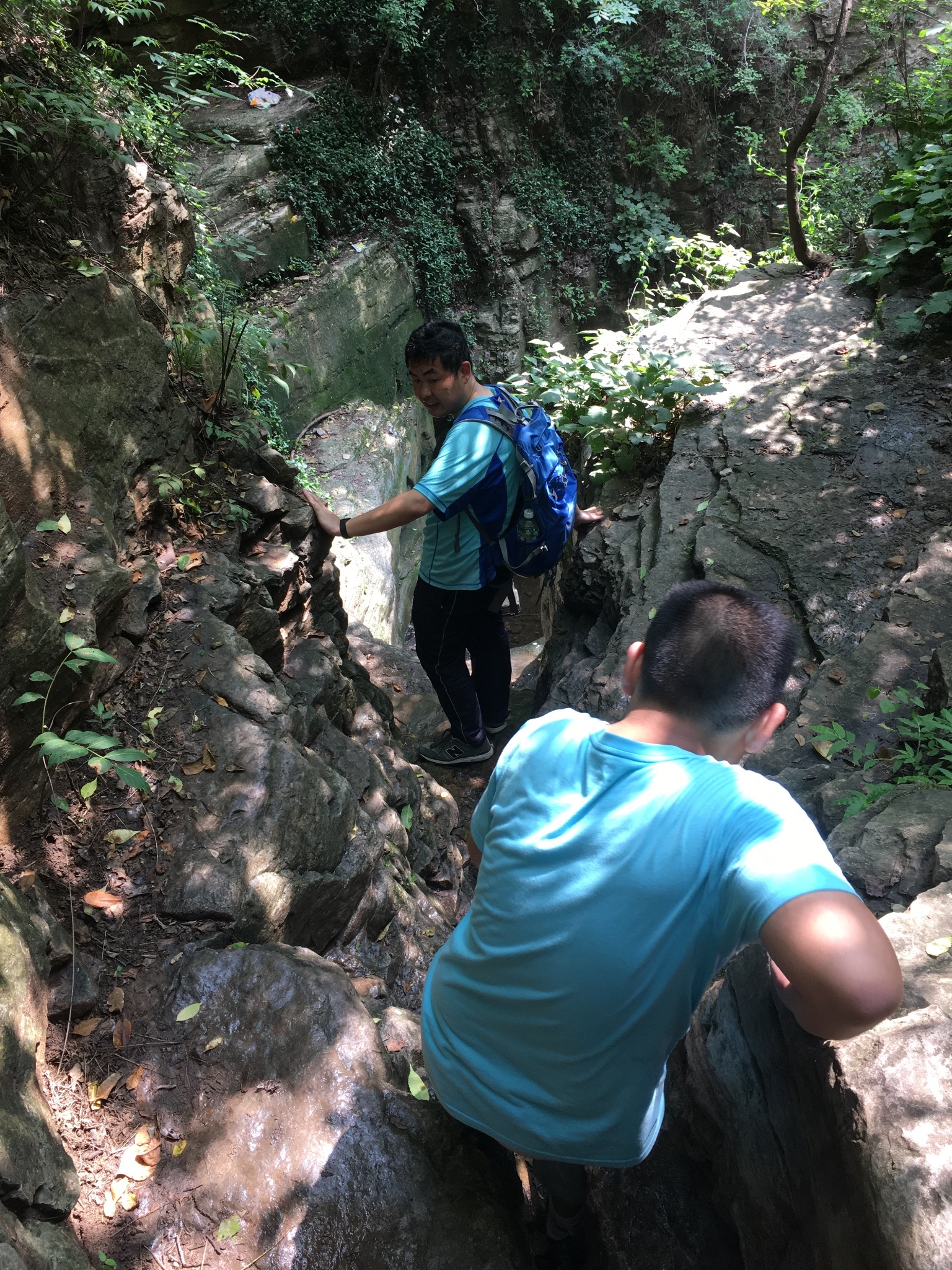 浆水泉--藏龙涧--一线天穿越记