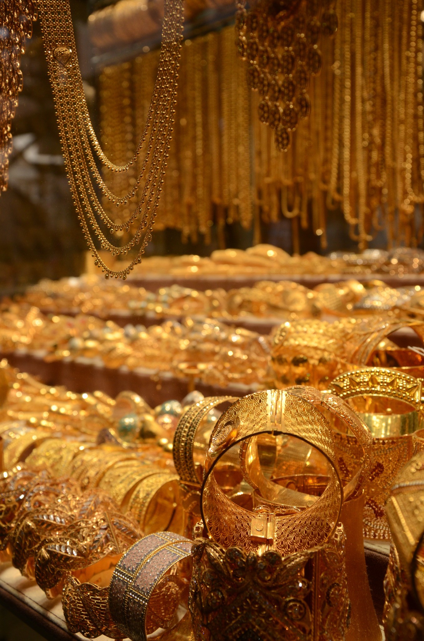 波斯遗梦,袅袅余音,海天之蓝,与沙呼应—迪拜跳伞 阿布扎比8日自驾行