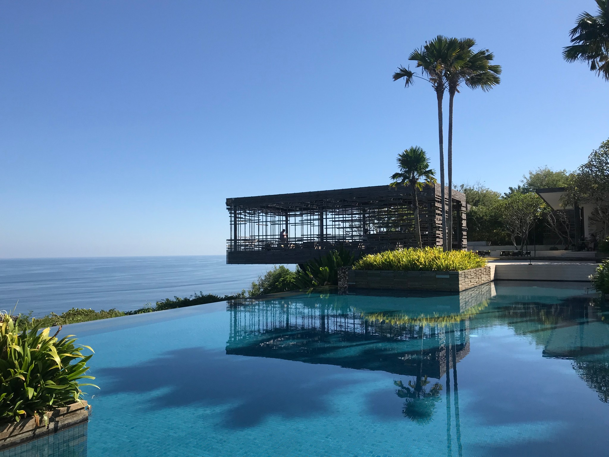 巴厘岛悬崖海景度假村排行榜,一生必住一次的