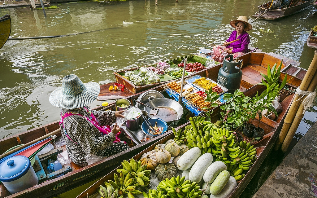 泰国曼谷的水上市场简介_曼谷的水上市场是哪个国家的