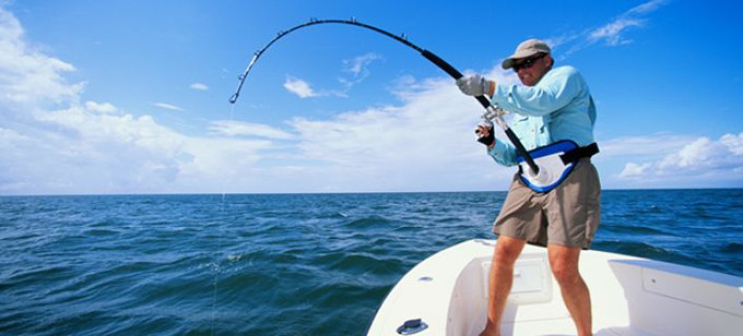 在北马里亚纳群岛,垂钓是件刺激而惊险的运动,也许上一分钟你还在为