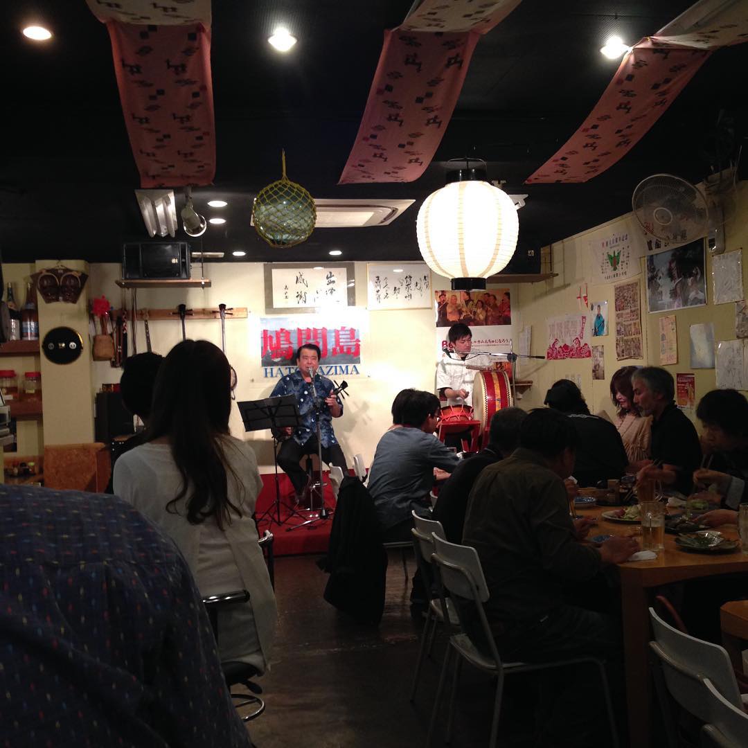 求推荐冲绳能够看三线表演的餐厅 居酒屋 马蜂窝