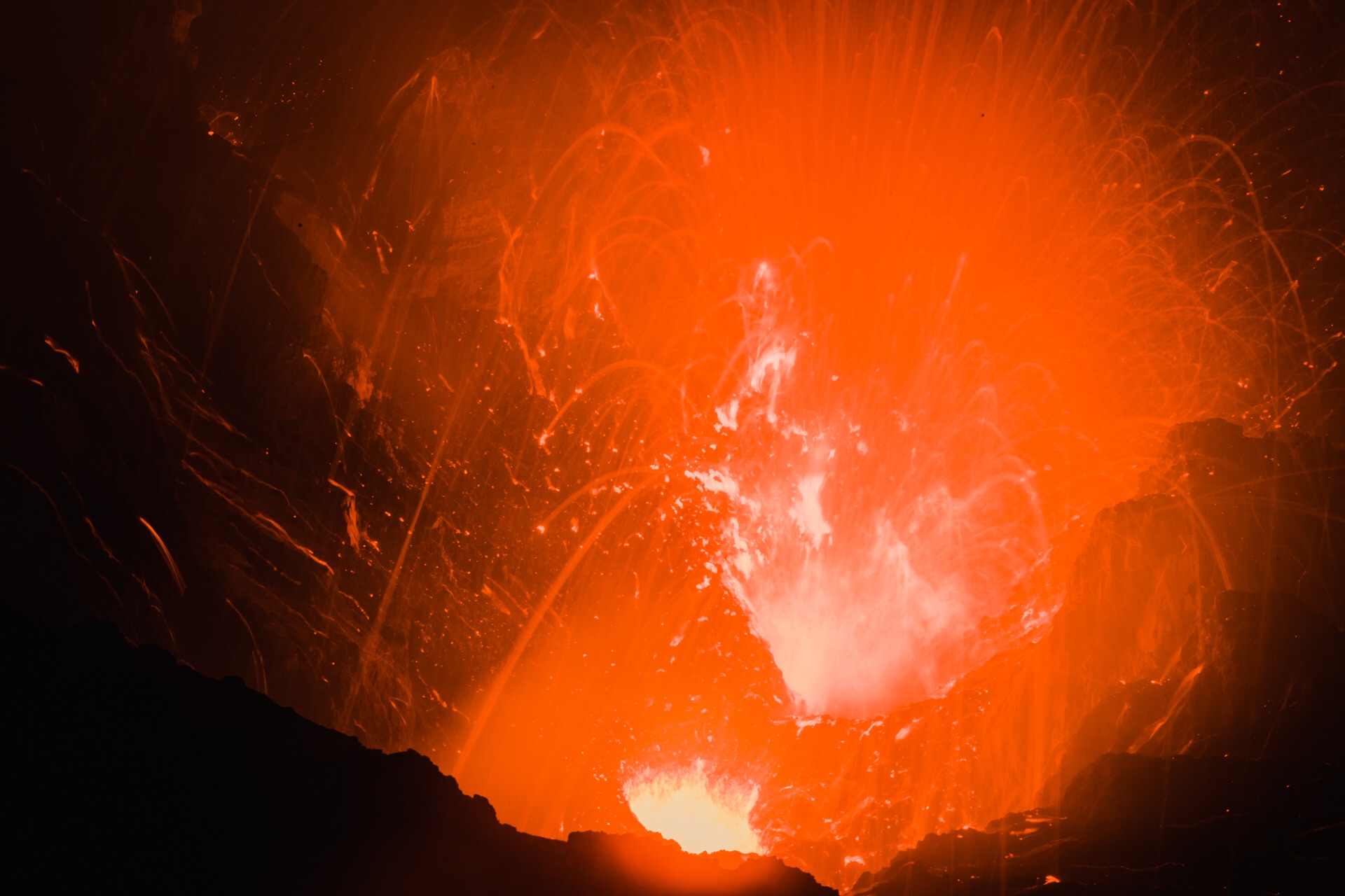 张 蜂评: 神秘岛 蜂评: 伊苏尔火山 地址:72         张 蜂评: mount
