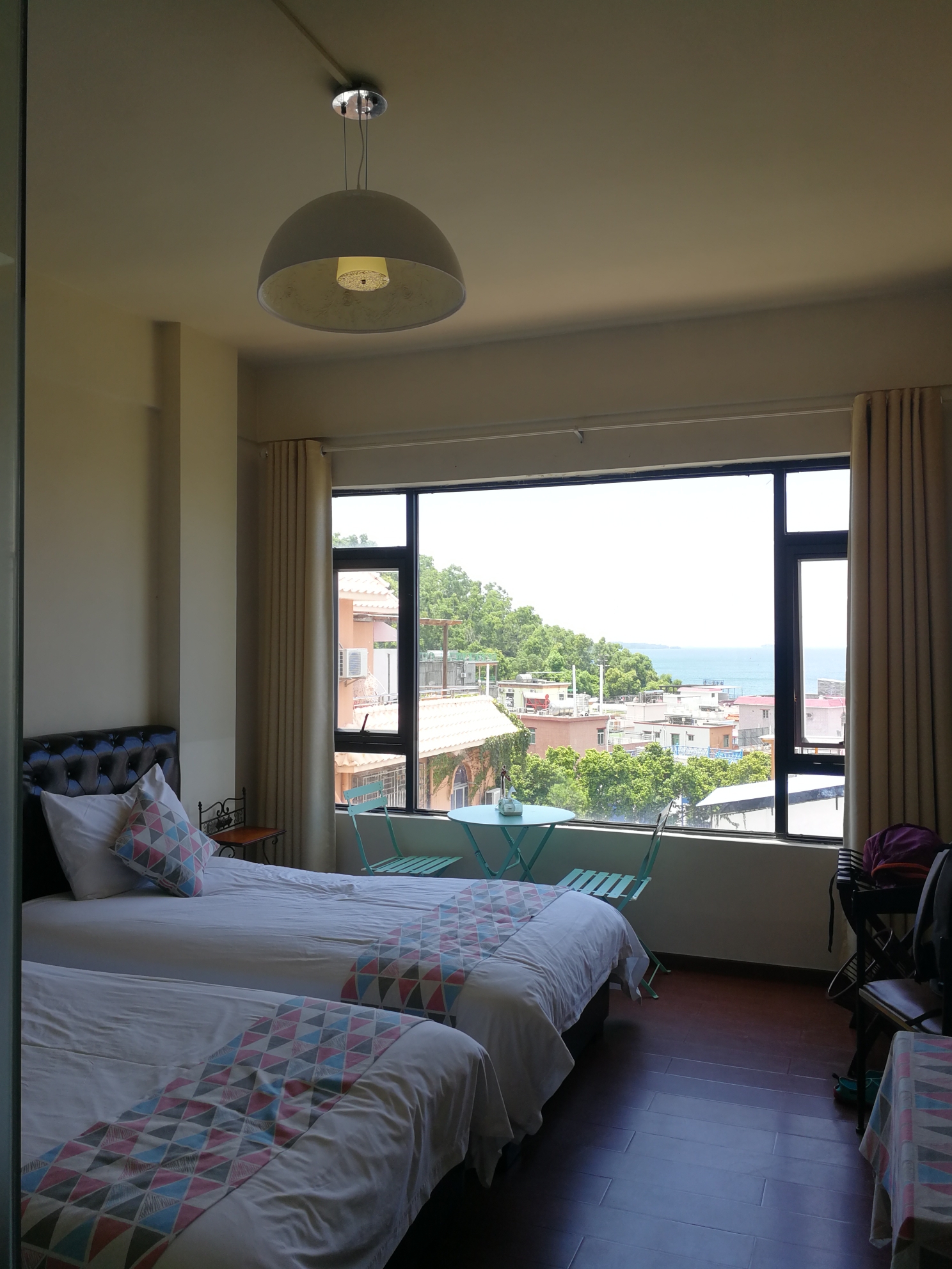 来官湖住民宿看蓝海(一)