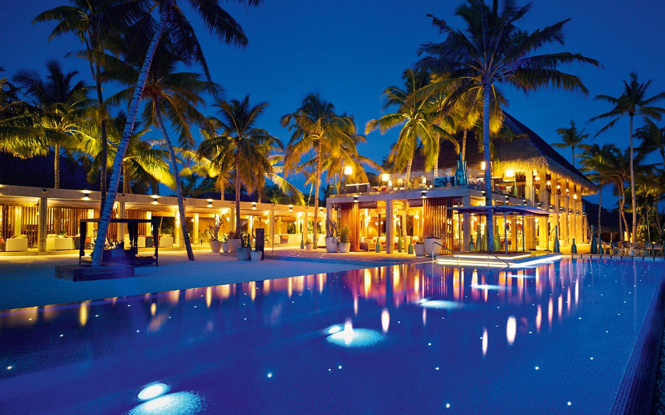 马尔代夫维拉私人岛7日尊贵高端定制游(尊享海上私人庄园 22米高楼