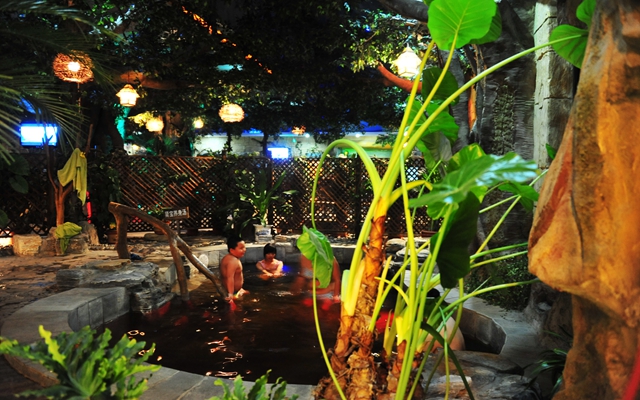 静之湖温泉度假村