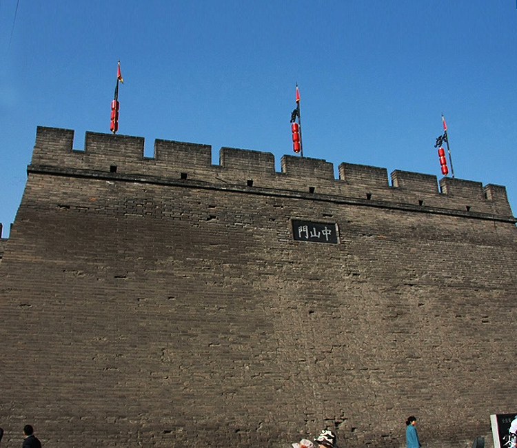 西安 自由行攻略tips:                      南门(北口),南门(南口)