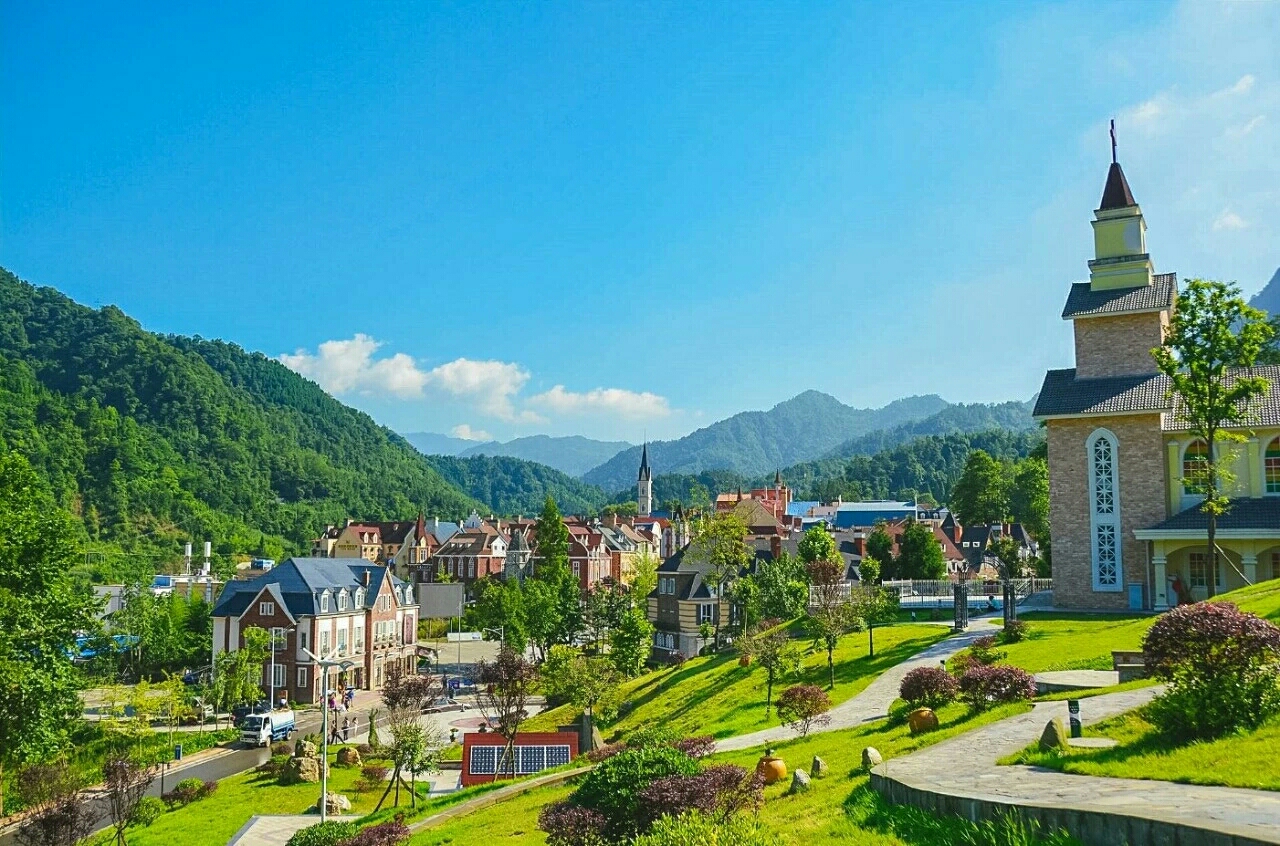 遵义到彭州旅游