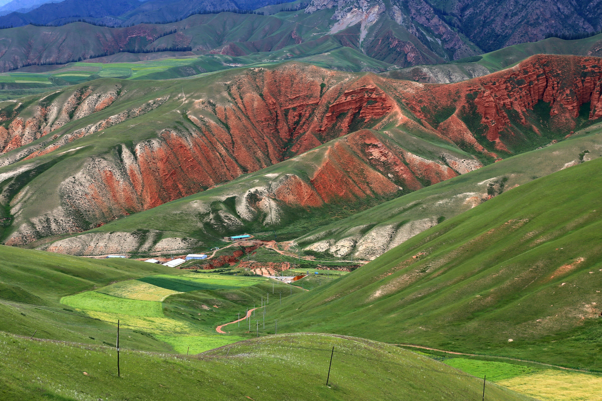 QiLian Zhuoer Mountain