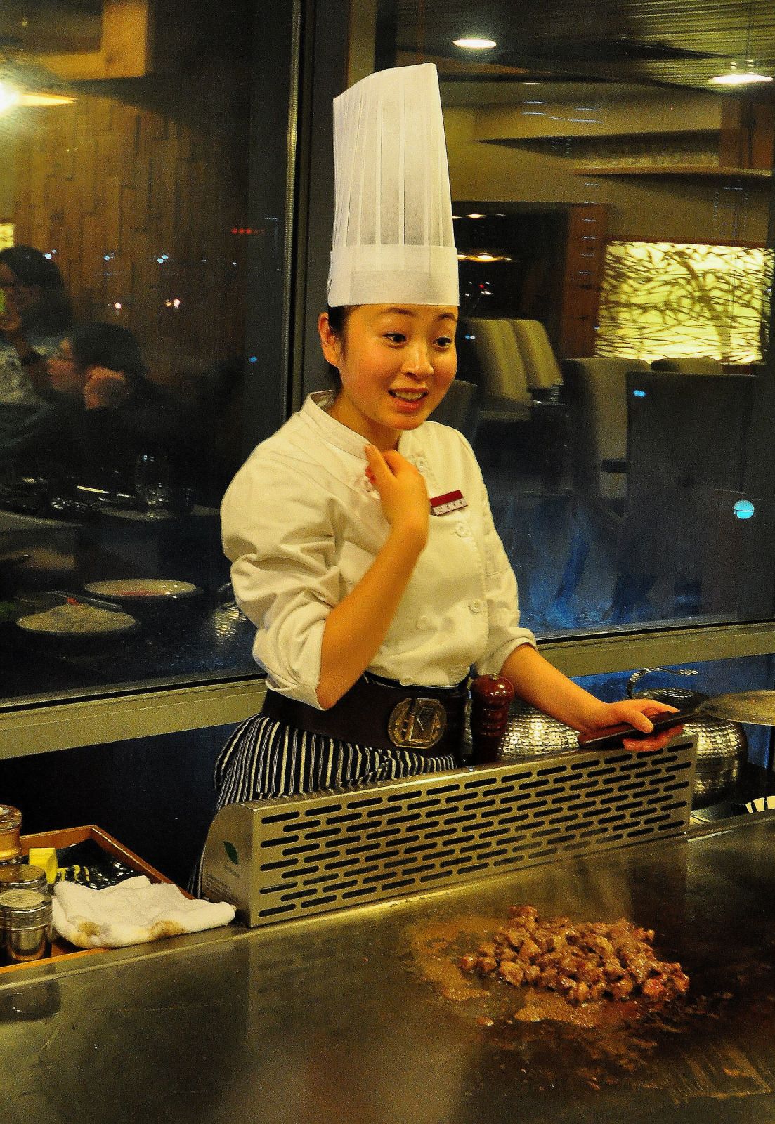 参观朝鲜战争博物馆 拜祭志愿军纪念塔 参观劳动党纪念塔 海棠花餐厅