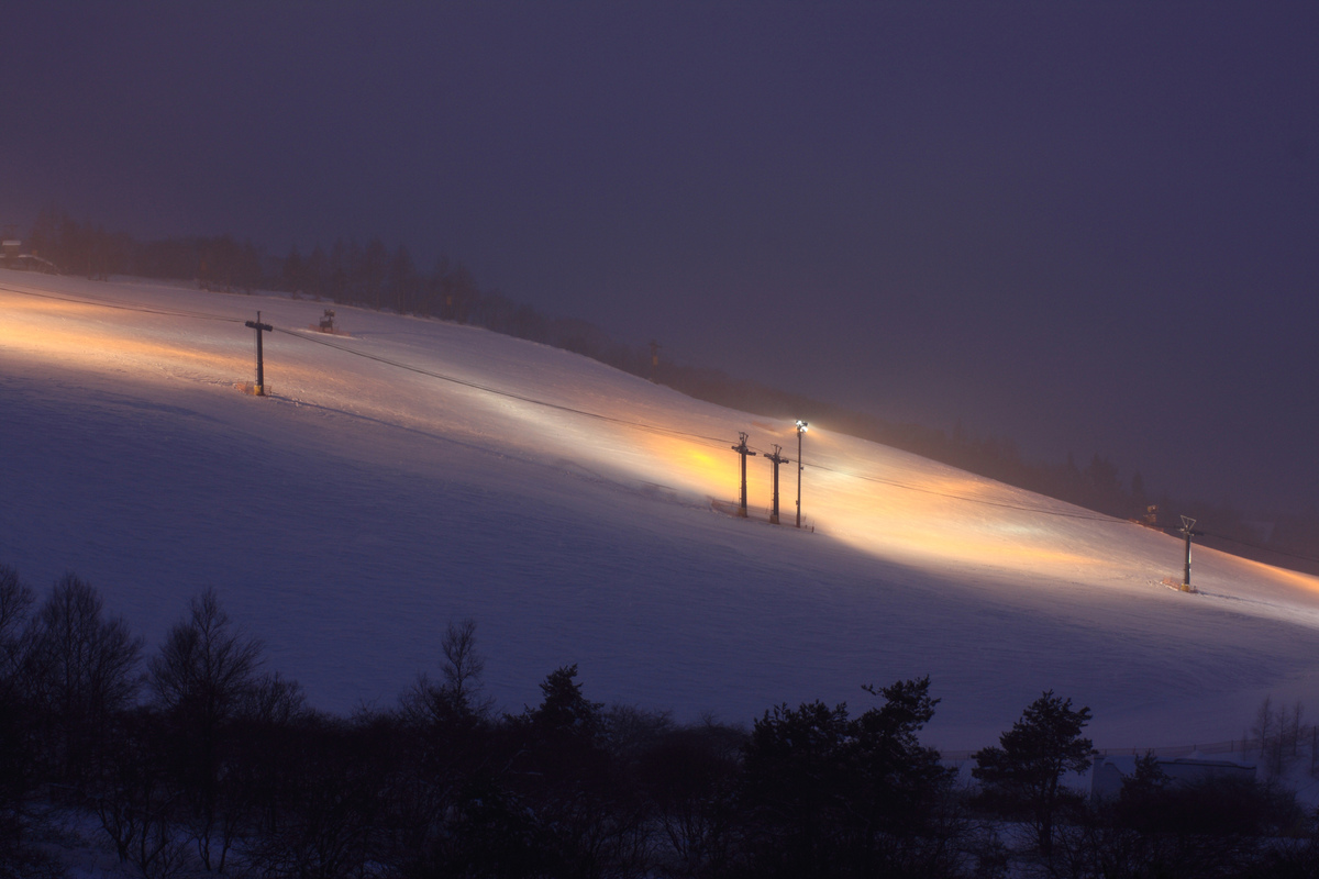 三,最晚可以滑到晚上12点的「norn水上滑雪场」