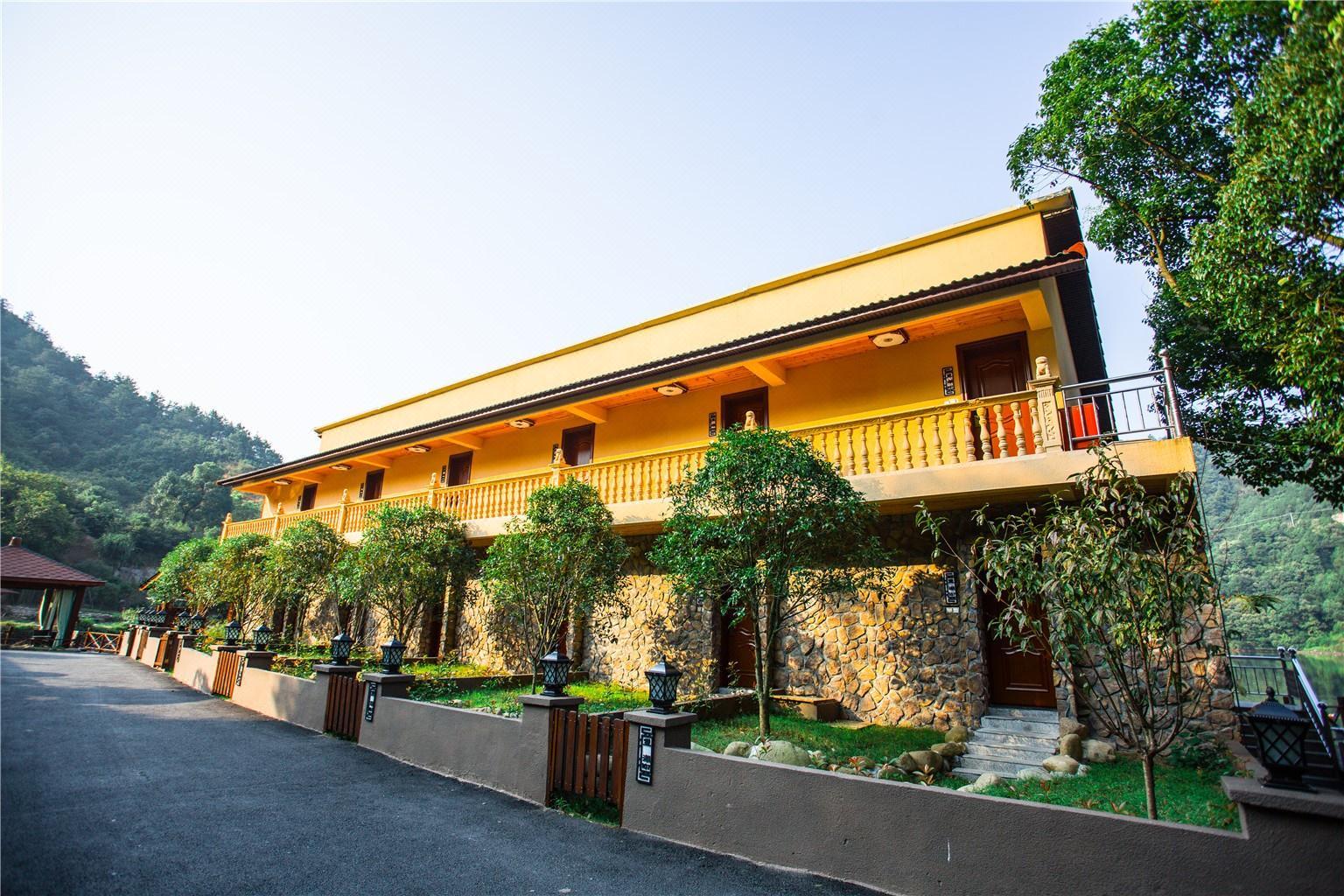 衢州柏丽卧龙山庄