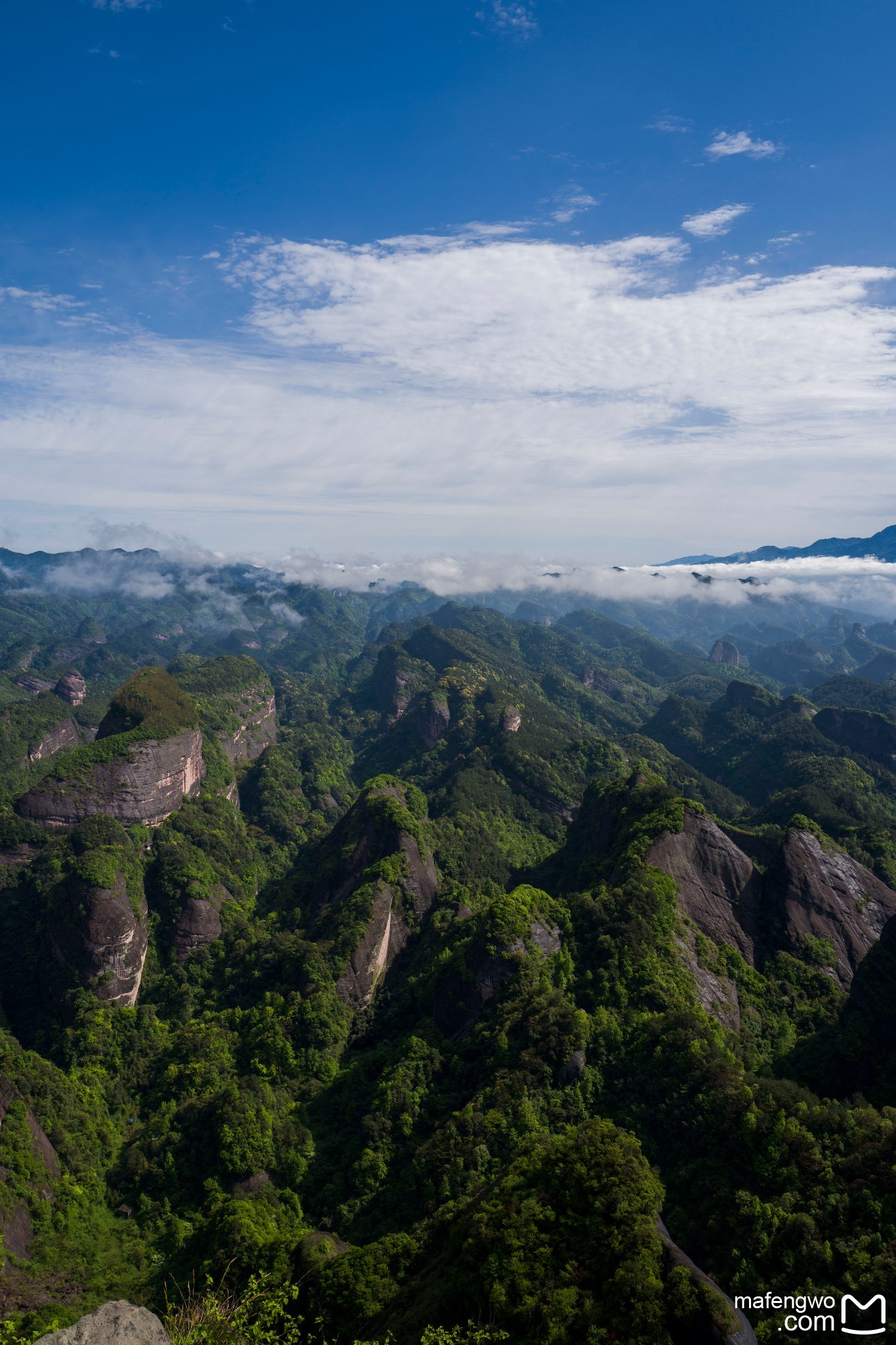 2019年4月,游邵阳崀山云海