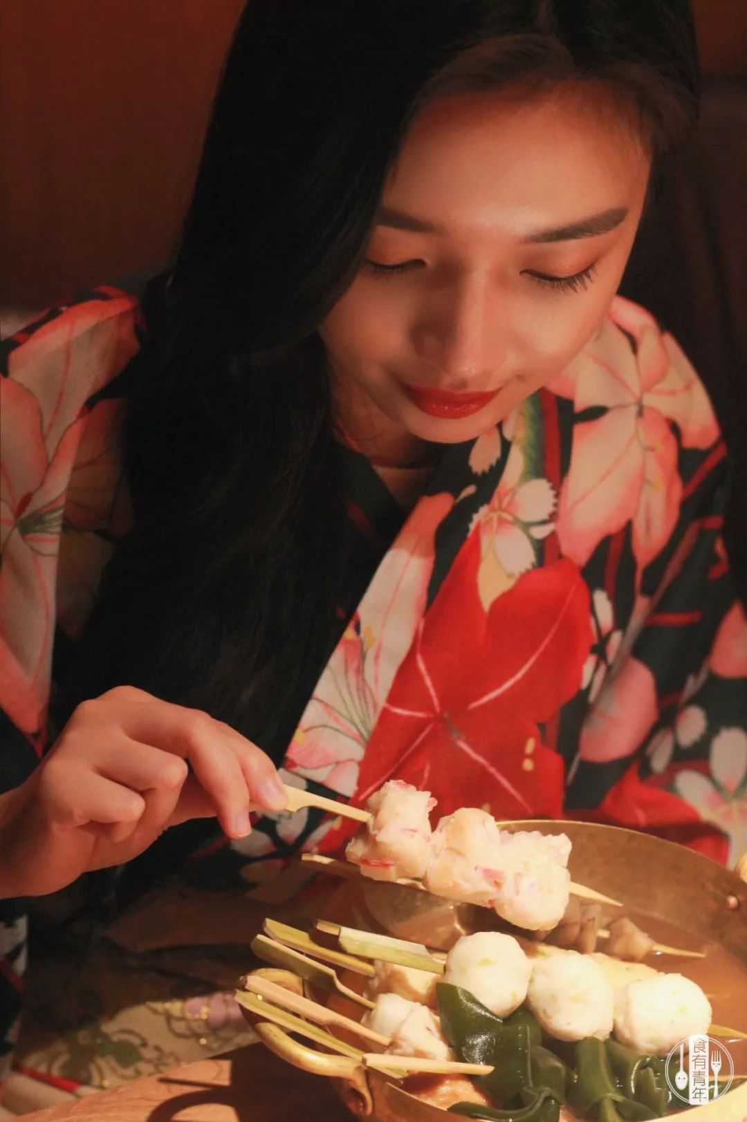 肥瘦均匀四大片牛肉,遇火上色成美肉,抱饭一口闷.