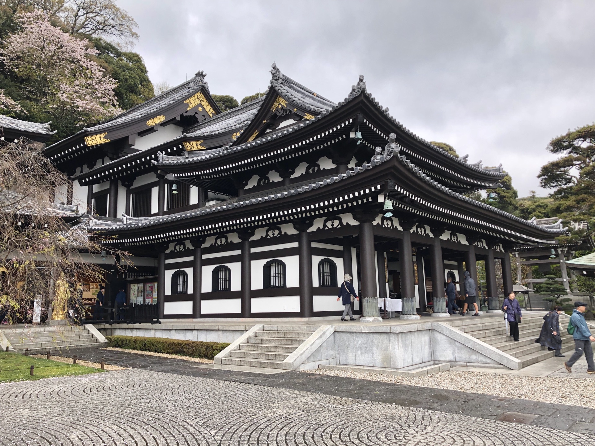 日本镰仓长谷寺,高德院,源氏山"洗钱"?