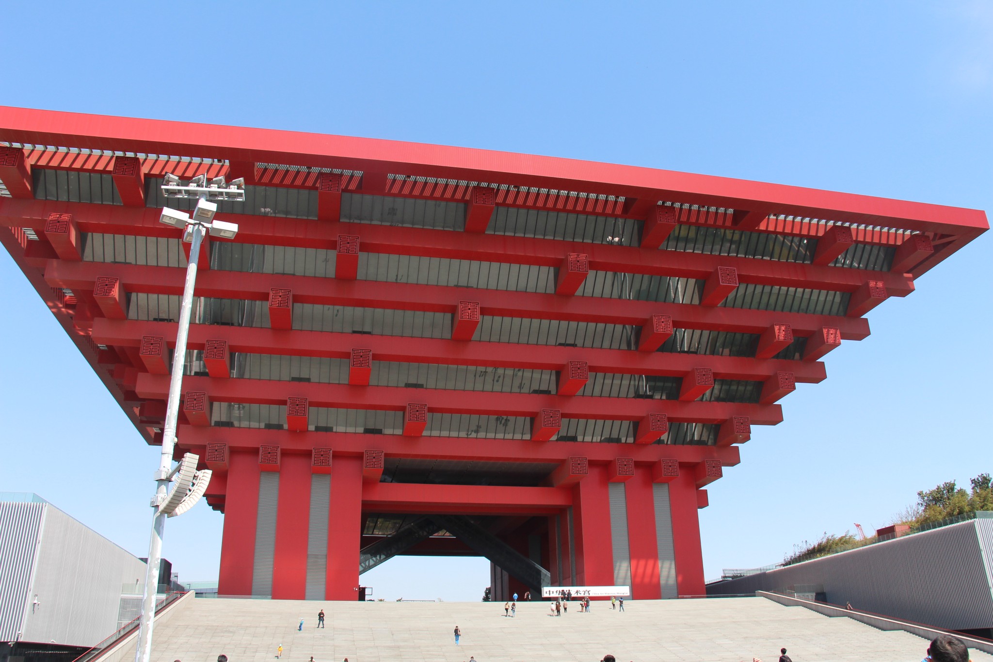 参观上海世博会中国馆:观览中国现代文明发展足迹 见证中华文化之独特