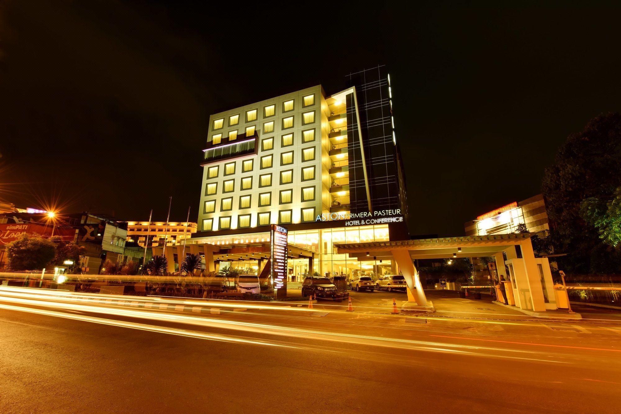 万隆巴斯德假日酒店&度假村