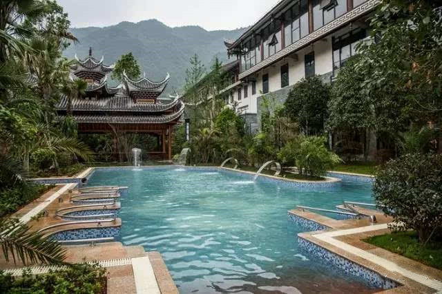 贵州黔东南剑河温泉国际酒店1晚住宿套餐(双早 双人剑河温泉门票)