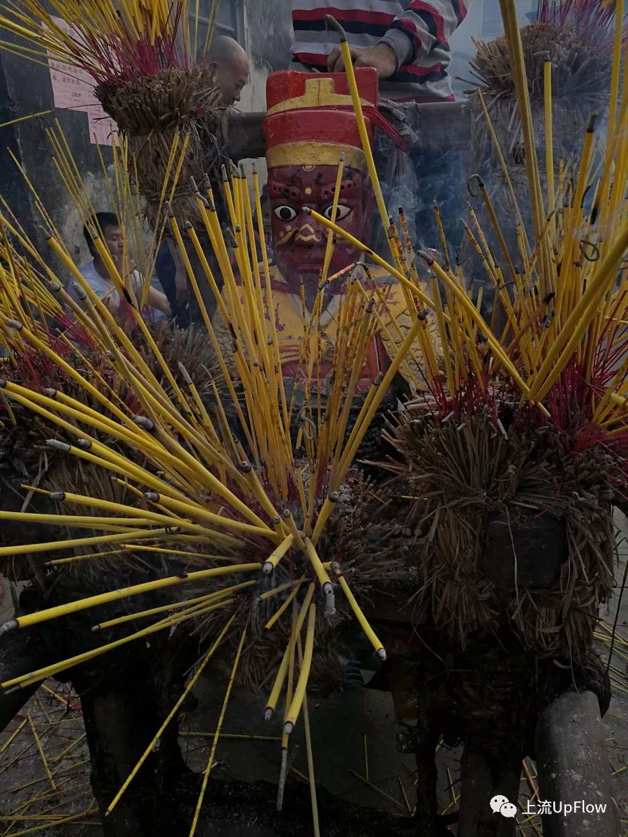 生为潮汕人,不能不拜神