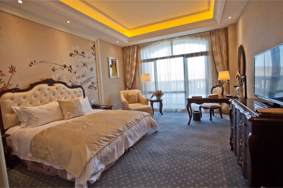 辽阳弓长岭一水云天温泉酒店1晚住宿不含早餐含房间对应人数通票