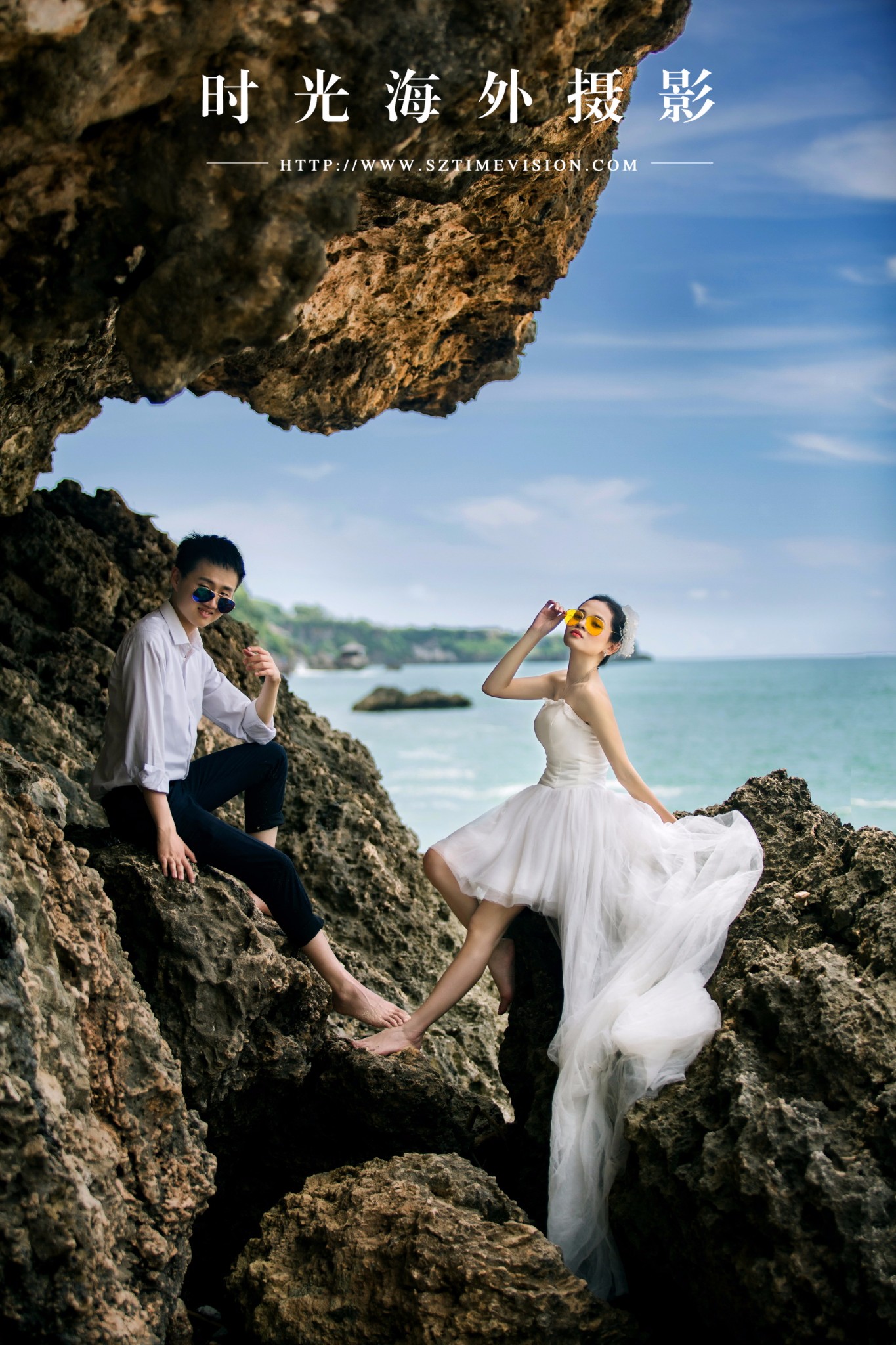 巴厘岛悬崖沙滩婚纱照