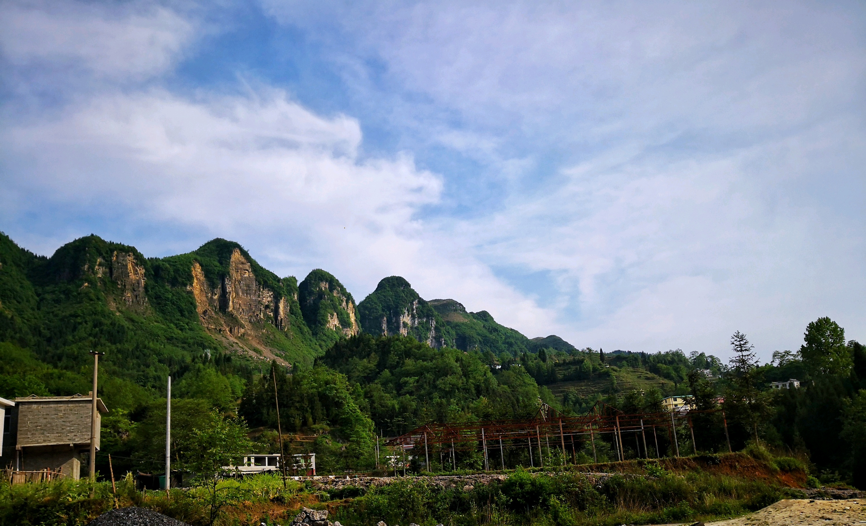 白岩村
