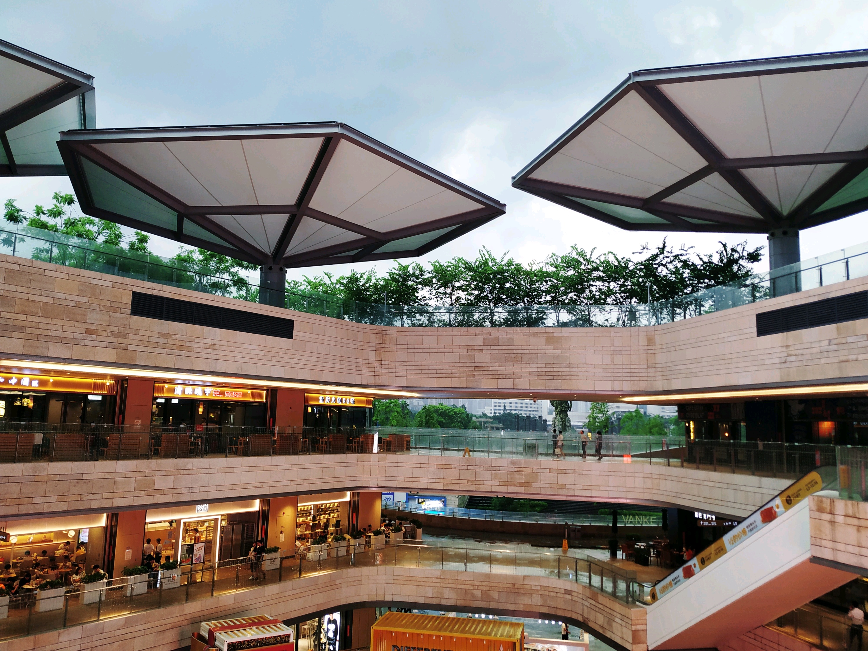 全垒打(龙岗万科里店)