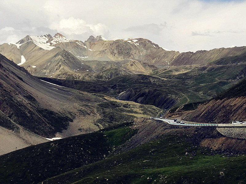 穿越天山独库公路赛里木湖喀拉峻大草原巴音布鲁克