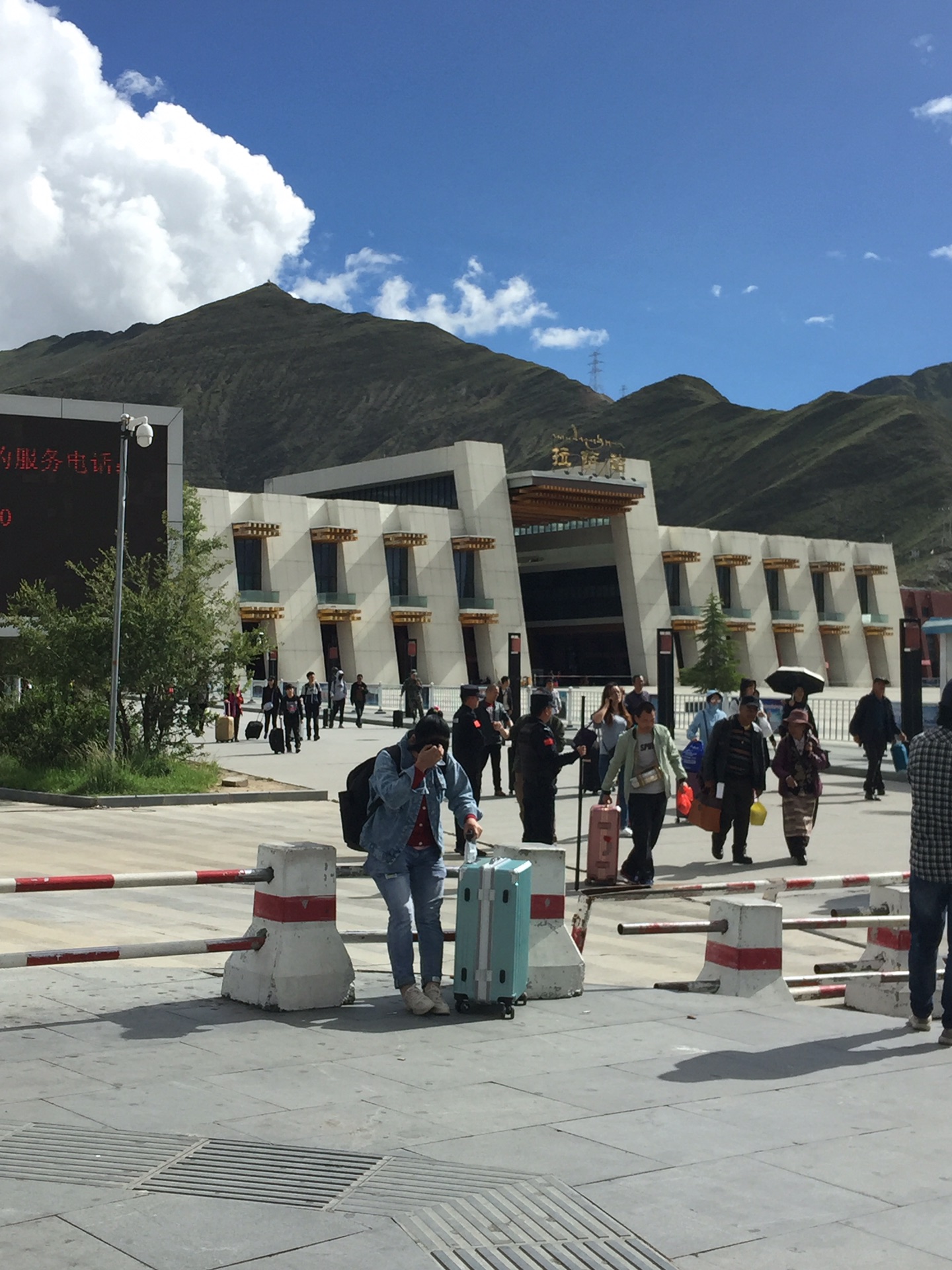 拉萨火车站