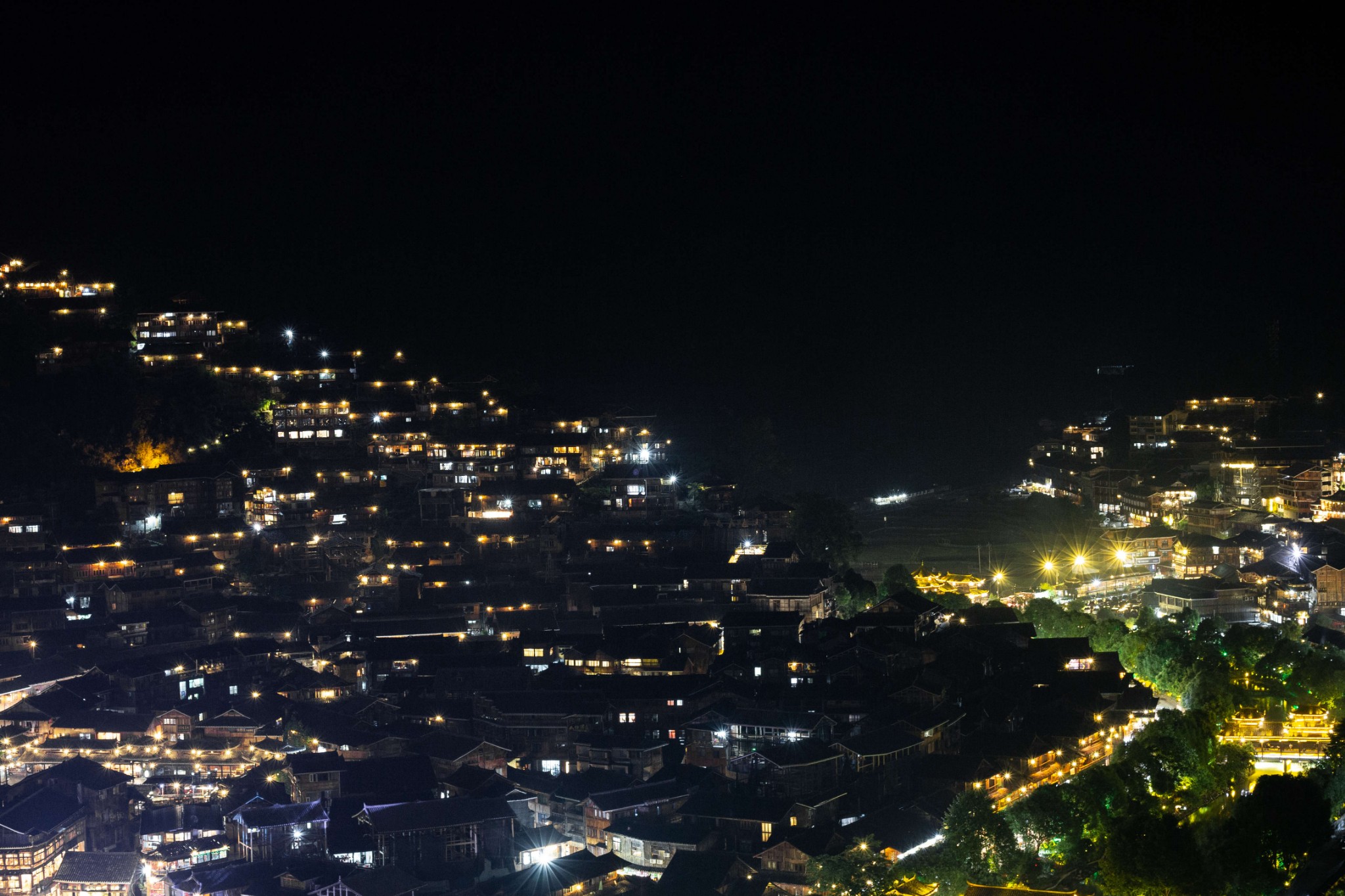  西江千戶苗寨夜景 by