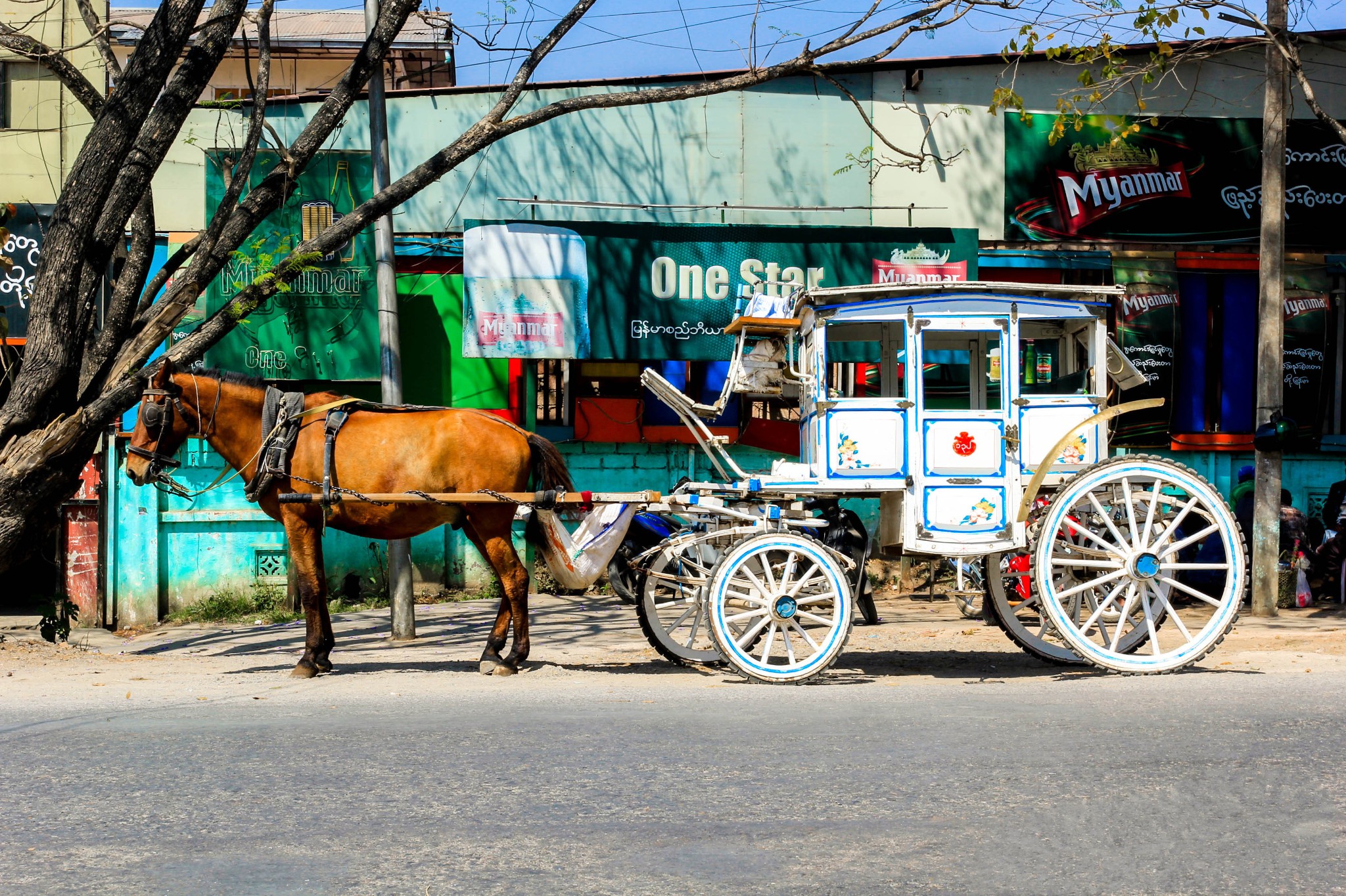 d2: 曼德勒-阿玛拉不拉-敏宫-曼德勒(马哈木尼佛塔 乌本大桥 马哈根达