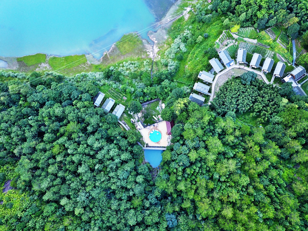 泰顺白鹤山庄丨在山上搭个帐篷好吗?有空调的那种