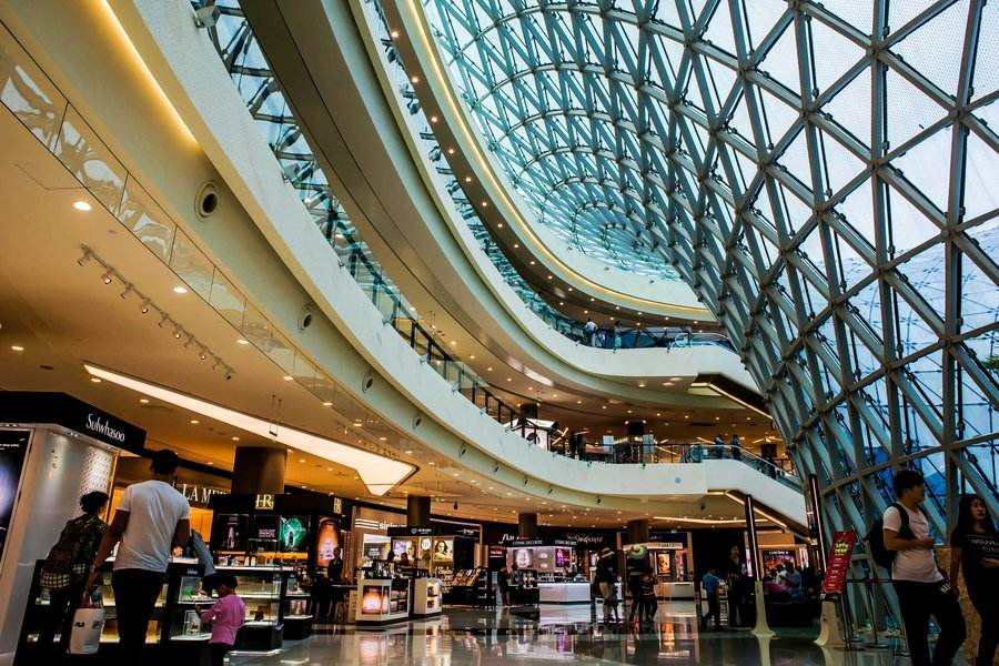 请问明洞乐天免税店去新世界免税店怎么走?