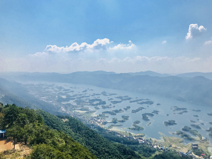 带上心爱的人,去看最美秋天,8大打卡地线路攻略推荐