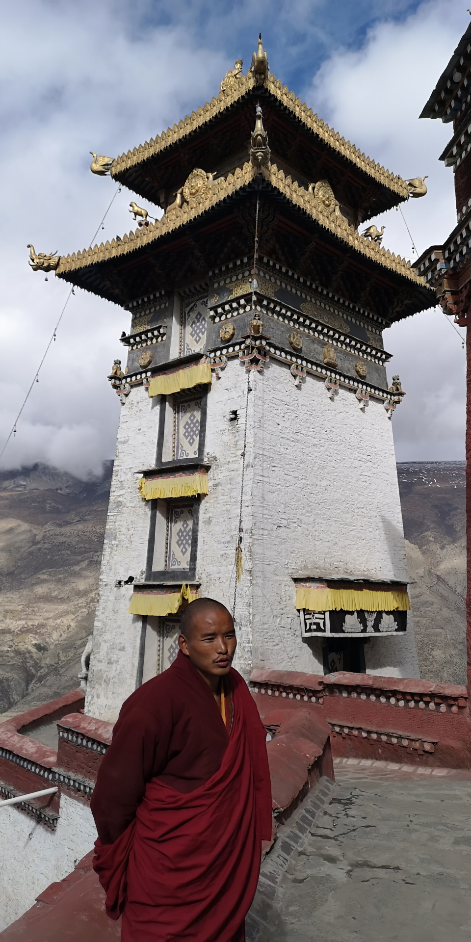 图55洛卓窝隆寺