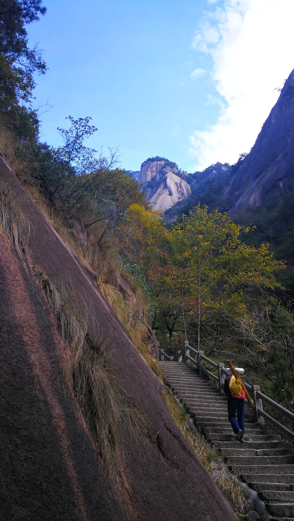 黄山旅行攻略自驾(黄山旅游攻略自驾游路线)