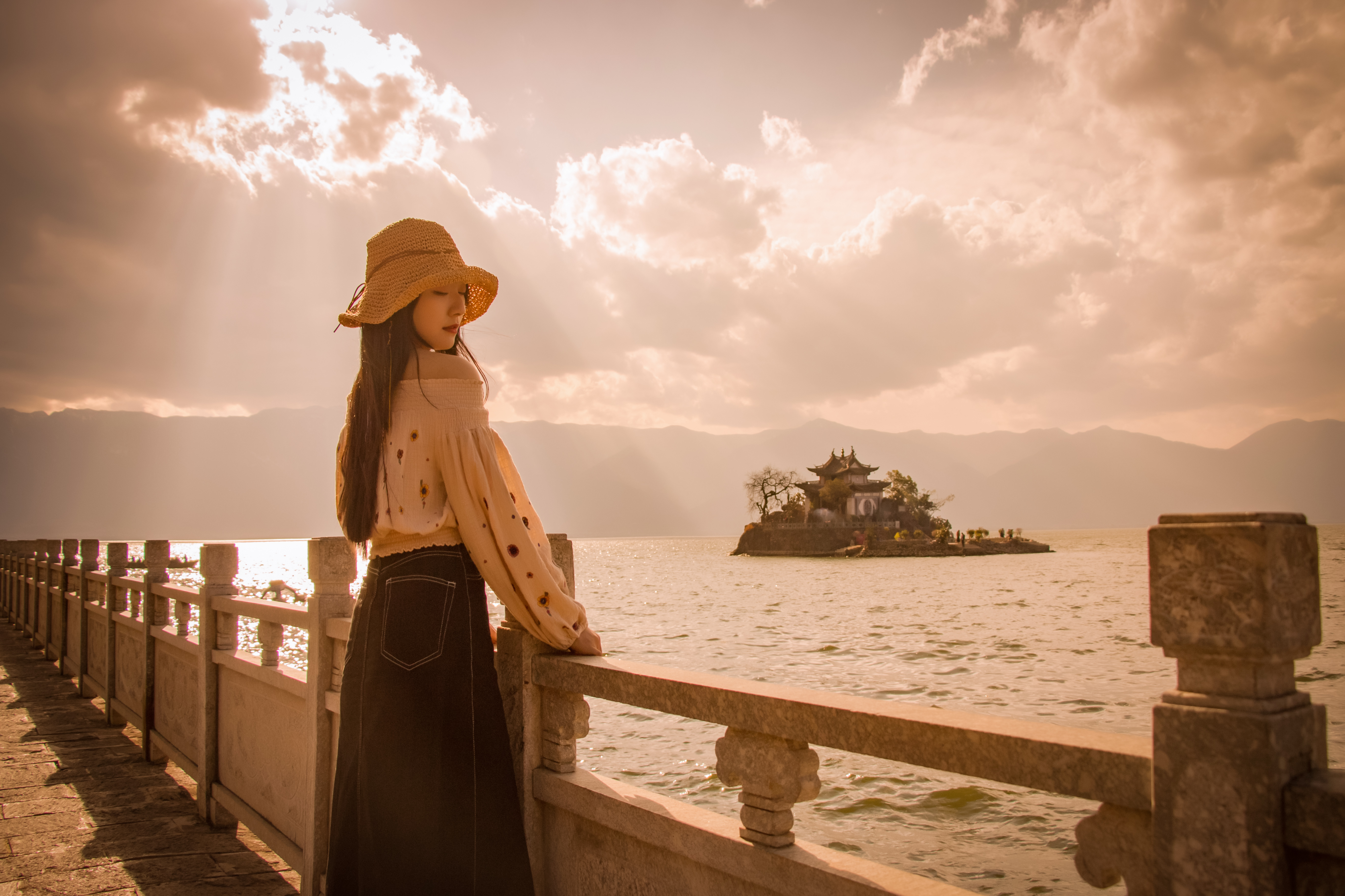 大理洱海网红打卡一日游彩色吉普车环洱海旅拍·个人/情侣/闺蜜/亲子