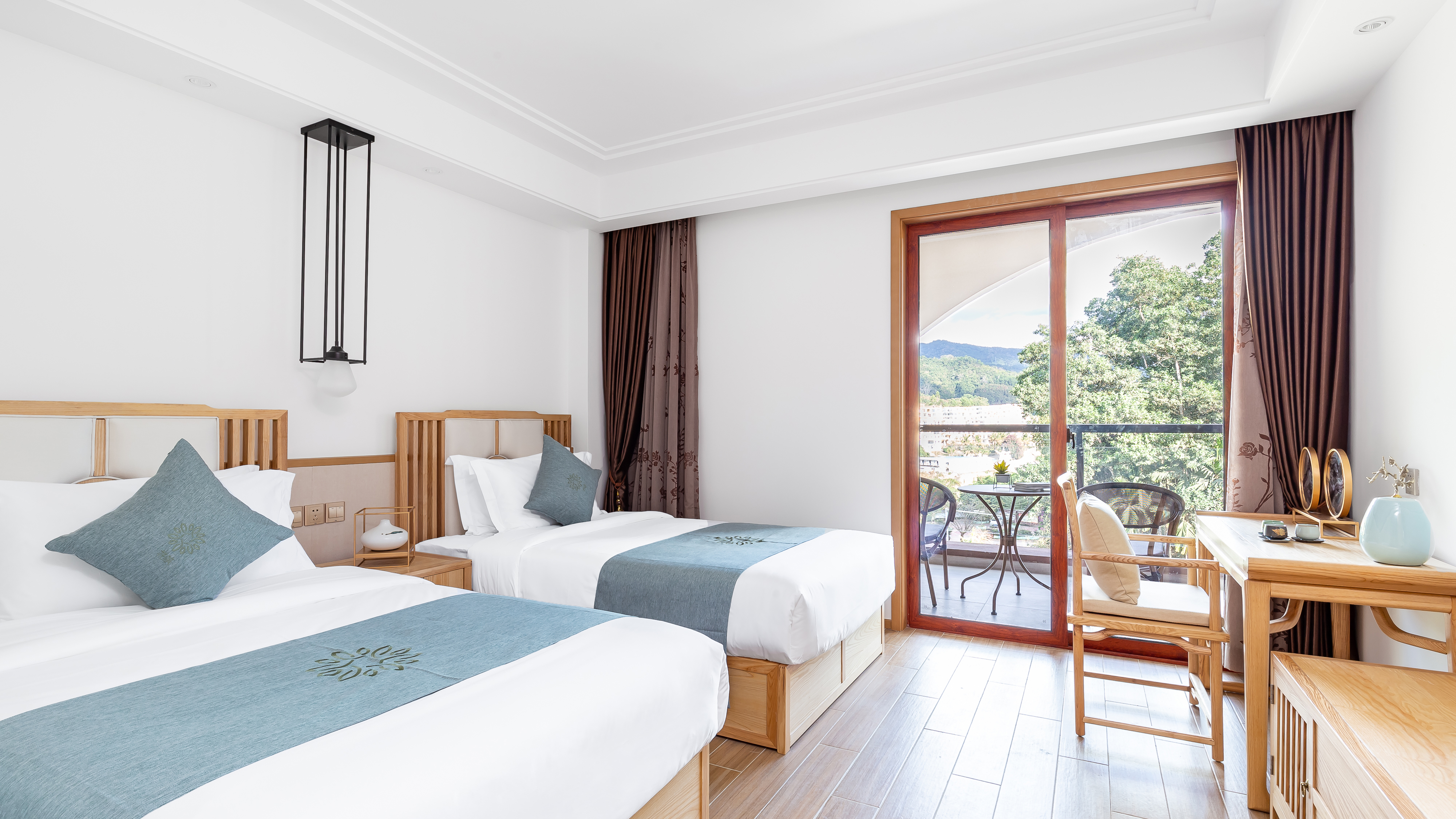 五指山合和馆酒店2天1晚套餐(可选1-3人五指山红峡谷漂流/红峡谷玻璃